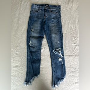 Vervet distressed jeans.